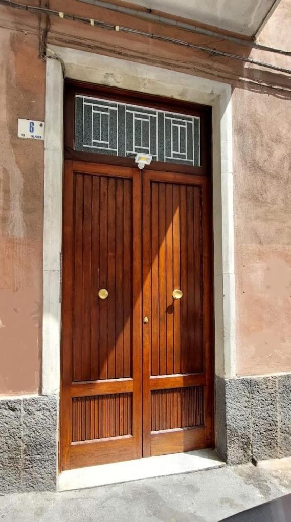 Casa Vacanze Italia Catania Bagian luar foto