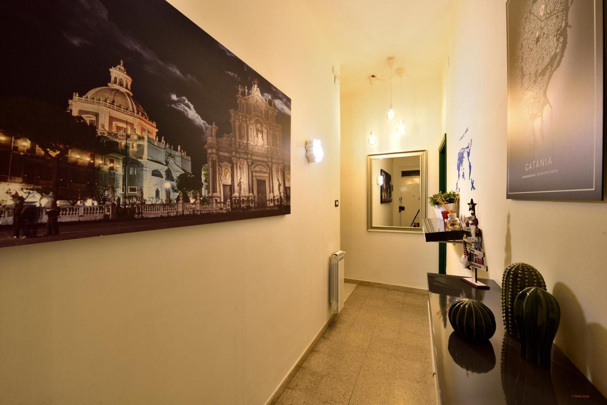 Casa Vacanze Italia Catania Bagian luar foto