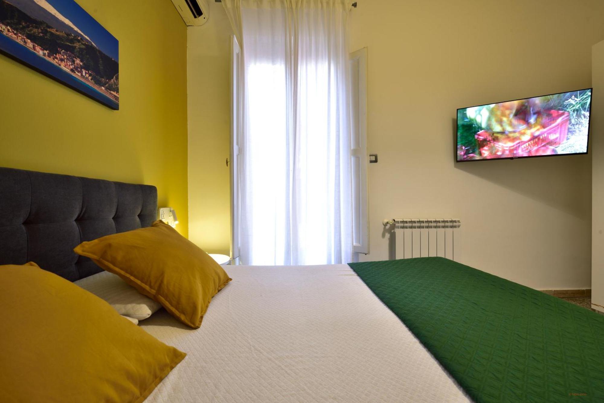Casa Vacanze Italia Catania Bagian luar foto